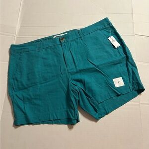 NWT 18 Old Navy Shorts Relaxed Fit